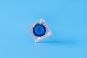 Jak dobrać rozmiar prezerwatywy i jak jej używać?