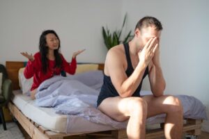 Niskie Libido (Brak Ochoty na Seks): Przyczyny, Objawy i Leczenie