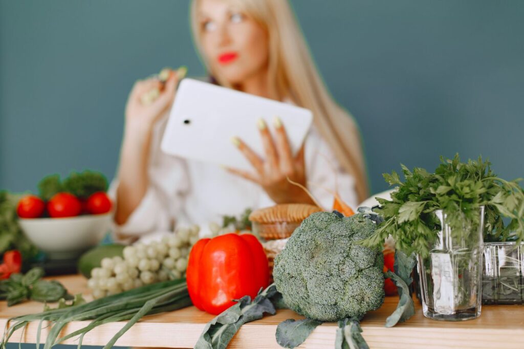 Dieta po wakacjach – jak wrócić do zdrowego odżywiania bez restrykcyjnych diet